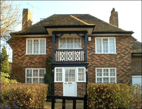 04 Maurice Walk